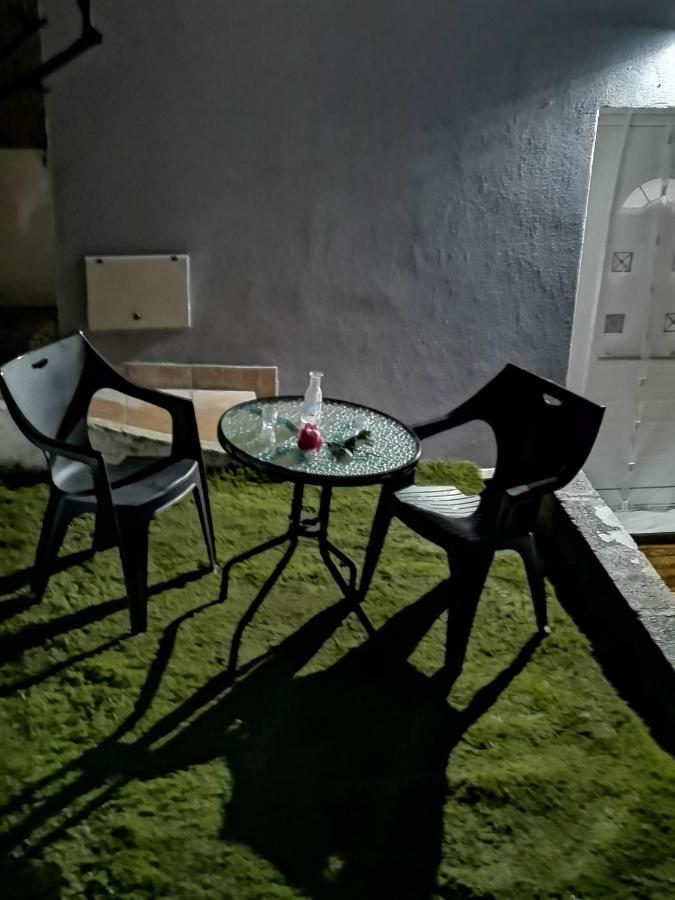 Frasta'S Rose Apartment Plaka  Exterior photo
