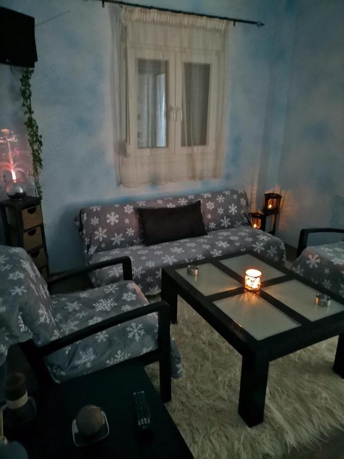 Frasta'S Rose Apartment Plaka  Exterior photo
